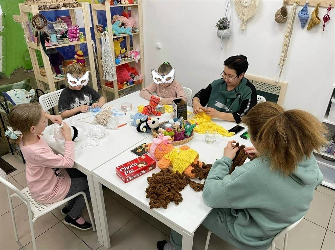 Игрушка или изделие, связанное крючком